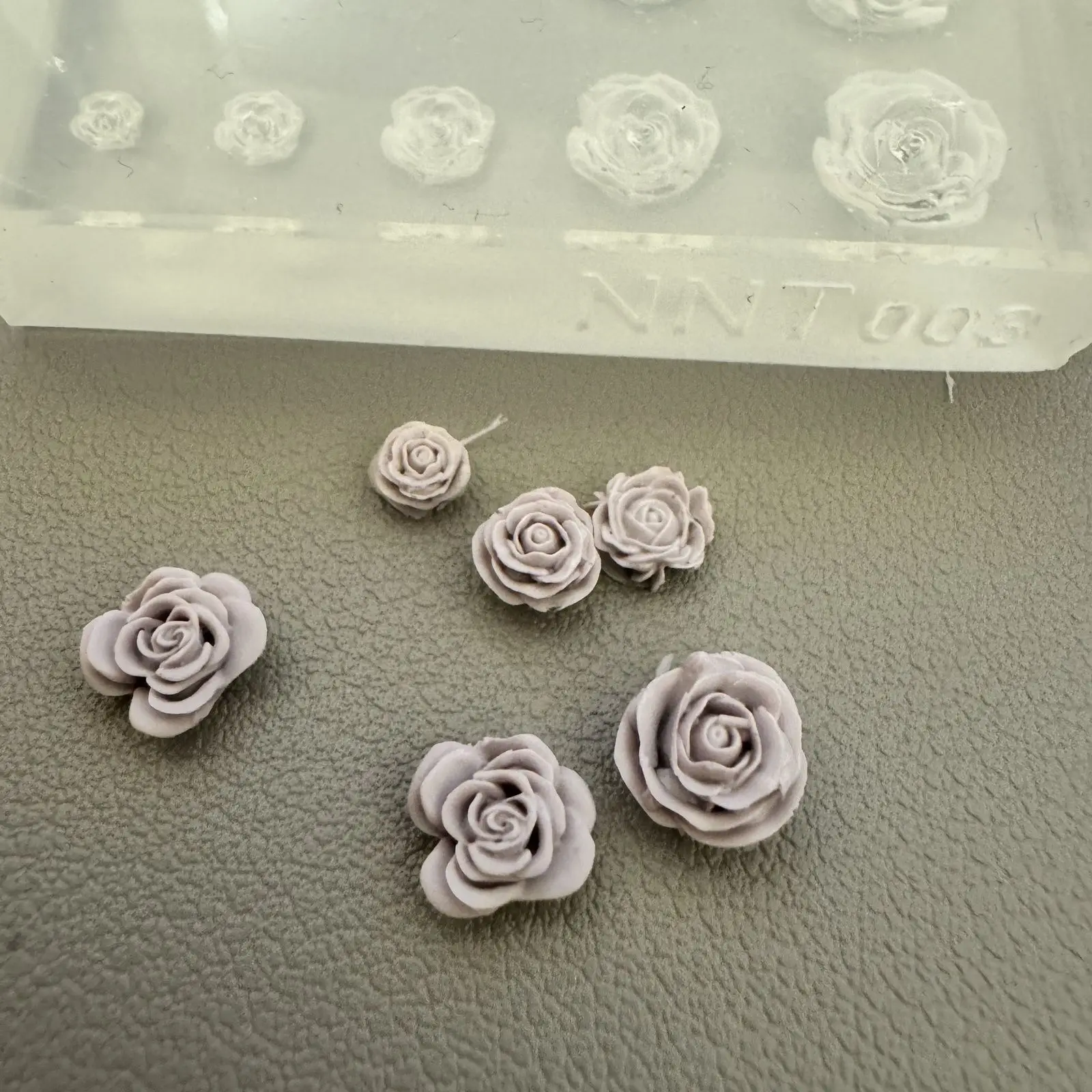 1pc Rabbit Ears Love  Lace 3D Acrylic Nail Mold Nail Art Decorations Silicone Nails Mold Nail Accessories  Nail Mould
