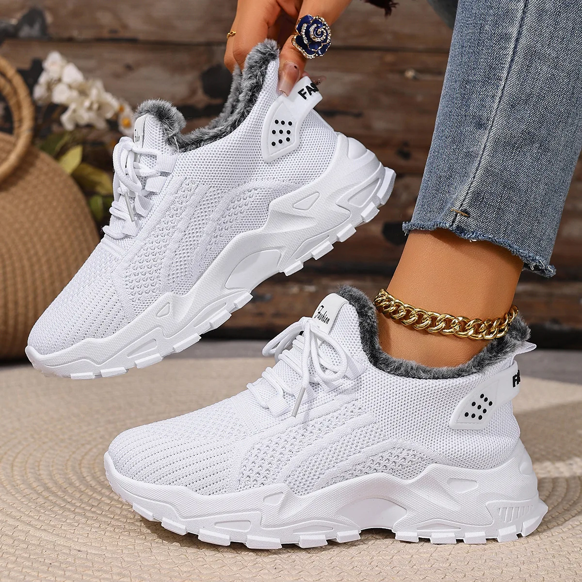 

Women's winter snow boots, sports shoes, large-sized women's shoes with fleece, warm, comfortable and casual shoes