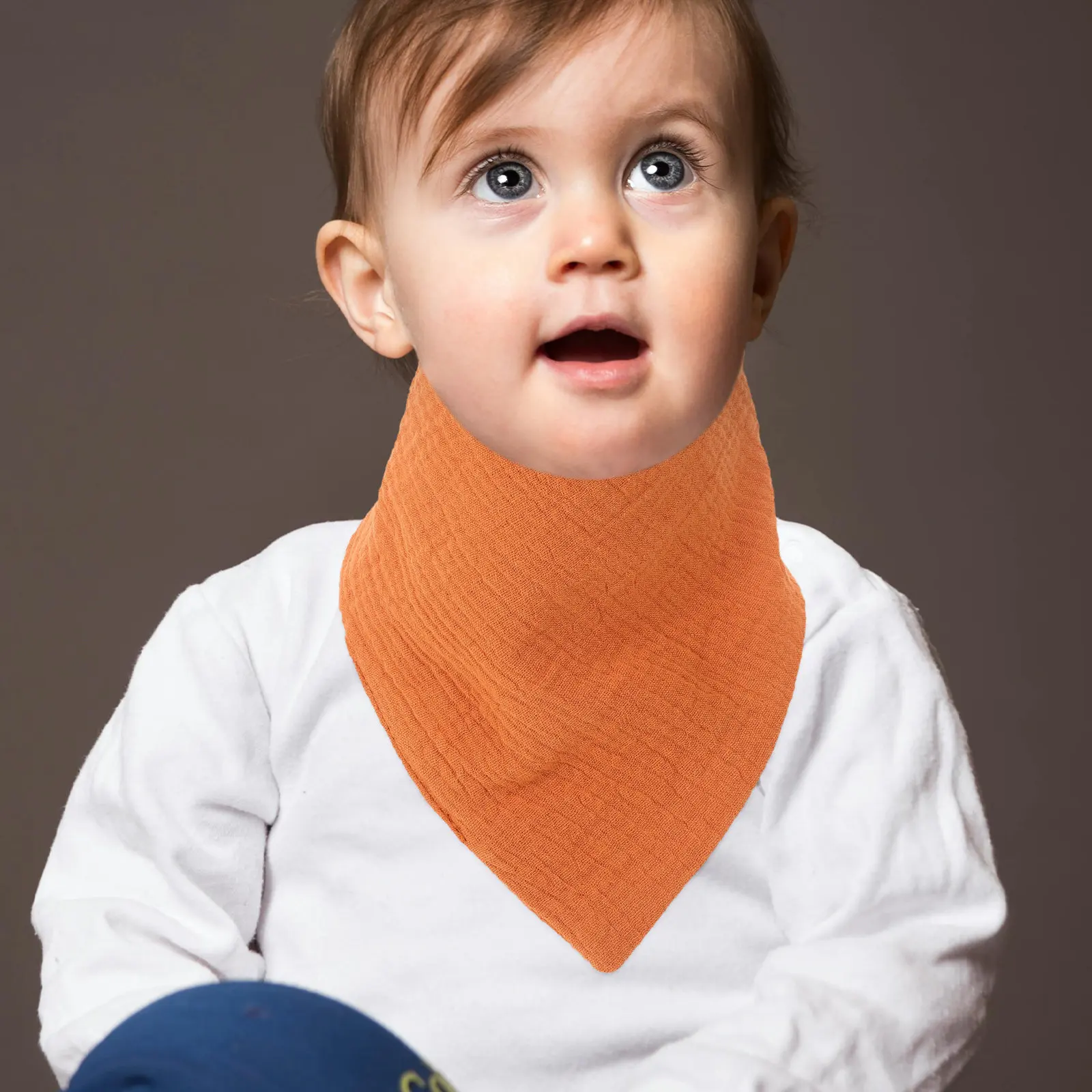 

10 шт. двухслойных хлопковых марлевых слюнявчиков-нагрудников, регулируемые треугольные многоразовые детские нагрудники, мягкие муслиновые салфетки для вытирания слюней и отрыжки, унисекс