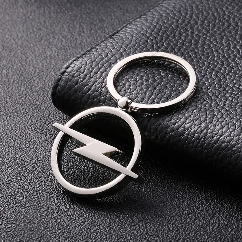 Car Styling 3D Metal Keychain Key Chain Rings for Opel Astra J H G K Insignia Corsa D C Vectra C Zafira B Decoration Accessories