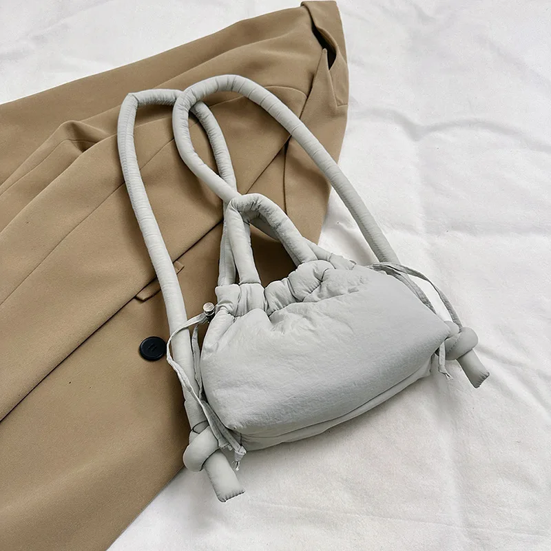 DKQWAIT Lässige, mit Nylon gepolsterte Einkaufstasche, Designer-Schulter-Umhängetasche für Damen, einfache Vintage-Handtaschen mit großer Kapazität, 2023 10