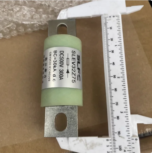 

1PCS/LOT SLFC FUSE SLEV32Z75 DC500V 300A