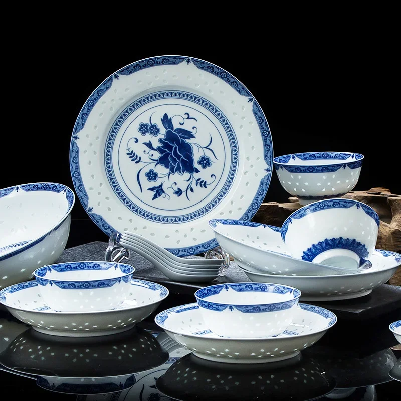 Linglong porcelain blue and white porcelain household dish set, simple style, fashionable and elegant