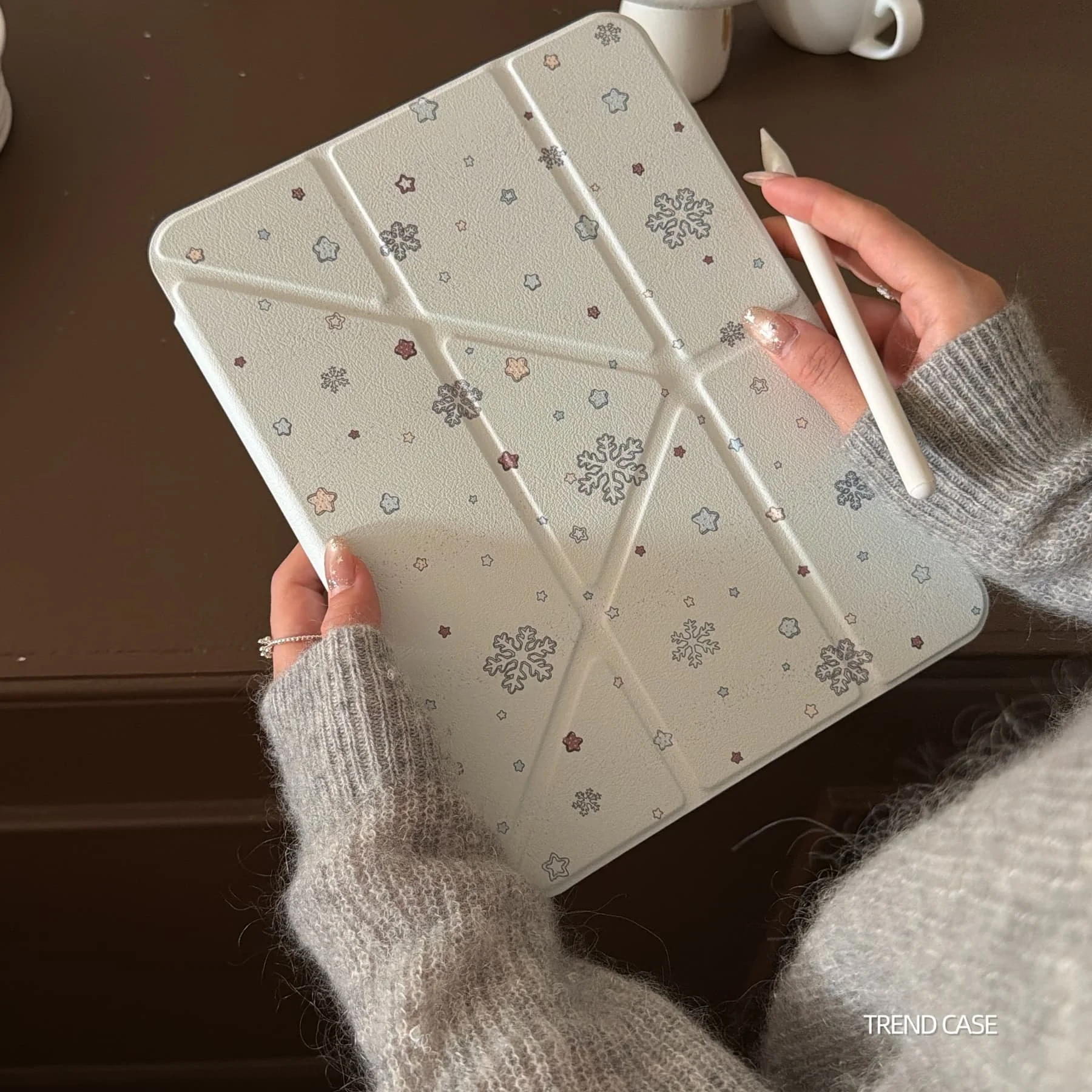 

Simple Blue Snowflake Case For iPad Air 11 Case iPad 10th 11th A16 9th Cover iPad Pro11 4 5 10.9in 12.9 M2 M3 M4 Pencil Holder