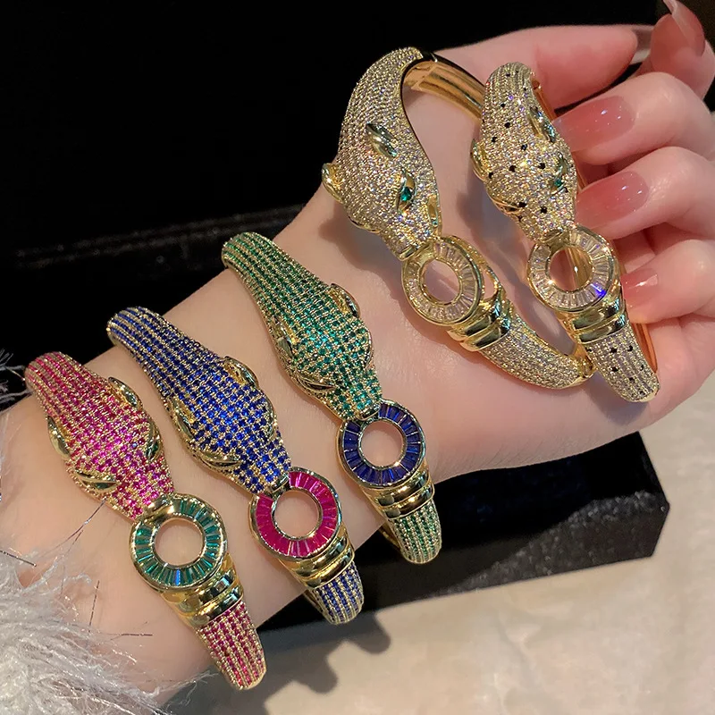 Thumbnail 2 - #10 Gold Bracelets Discount Picks