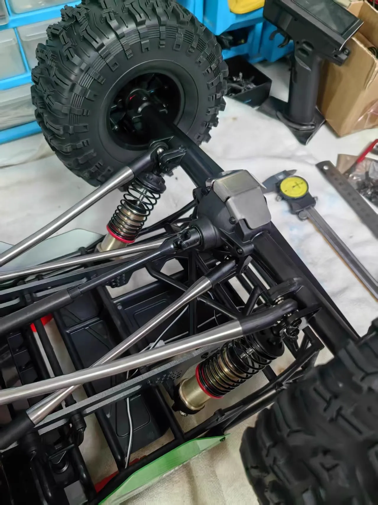 YK 4061 Armadura de chasis de vehículo de escalada Placa protectora Armadura inferior resistente a los arañazos de acero inoxidable