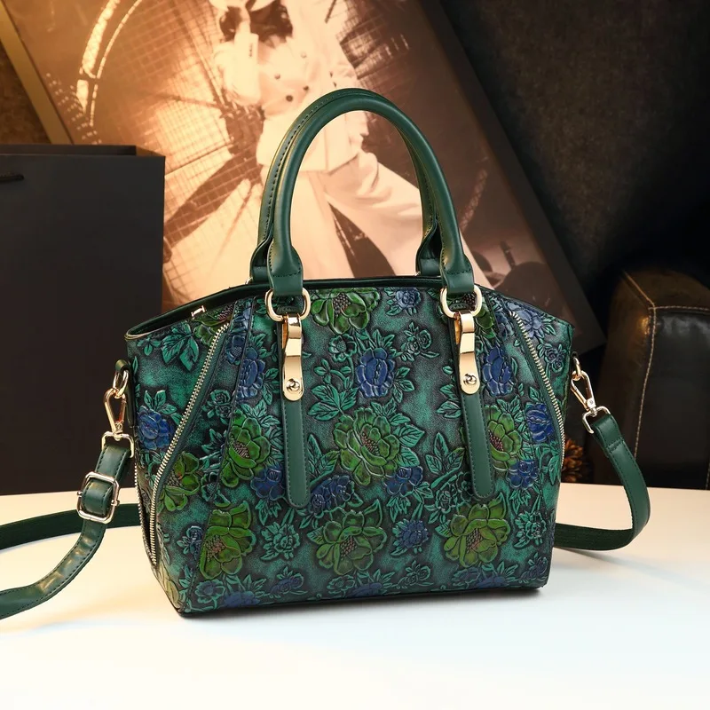 -style embossed floral tote bag with vintage, large-capacity shoulder and crossbody bag middle-aged