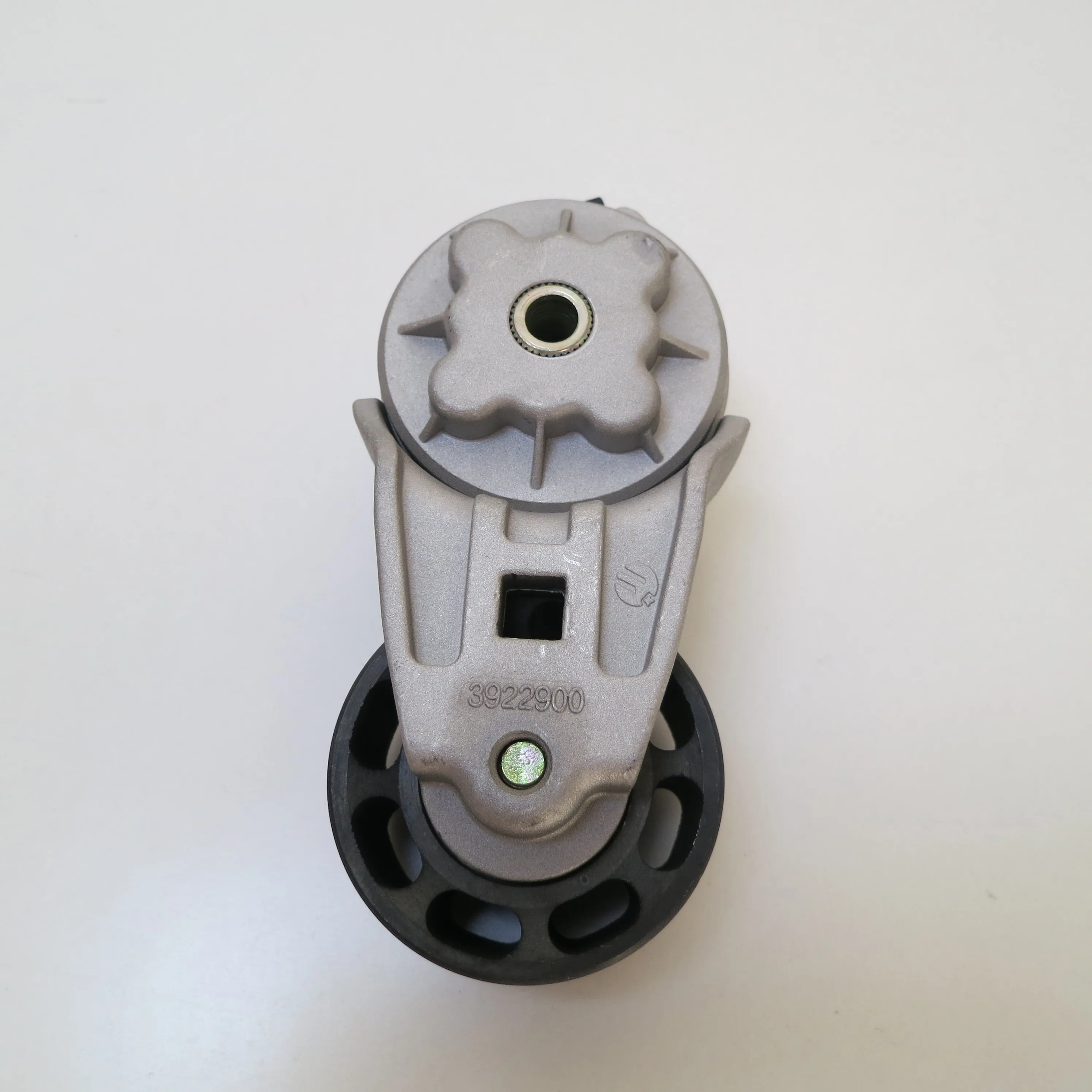 

Genuine New Truck Engine Spare Parts 6bt 6ct Belt Tensioner 3922900