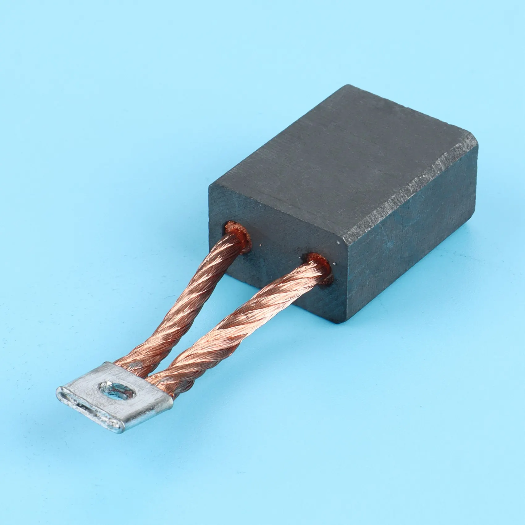 

Комплект щеток для гольф-кара 3.7HP, щеточный двигатель 102938601, подходит для CLUBCAR L6 L8