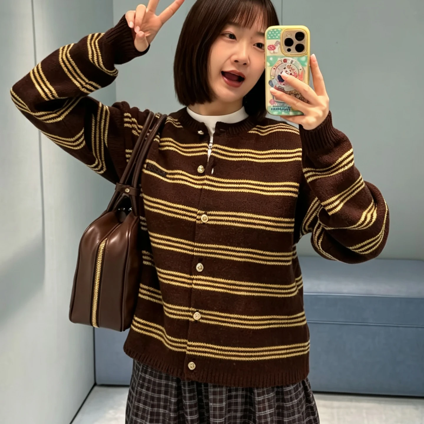 26 New academic style retro contrasting striped knitted cardigan women's round neck gold buckle versatile thin sweater jacket