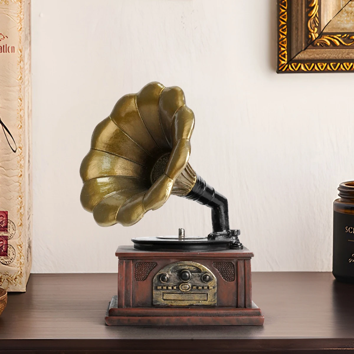 Retro Gramophone Model Resin Statue, Gift Home Decoration Guardian Resin Decoration, New Decoration for Your Room, Home Kitchen