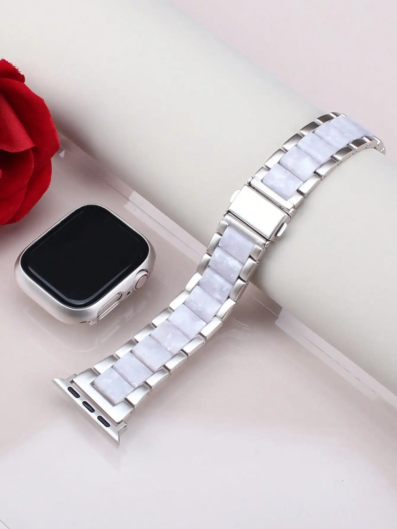 

Gold With Black Band And Case Combination Set Compatible With Apple Watch Band Case Fashionable High-End Metal And Resin Band + Anti-Drop And Scratch-Resistant Hard PC And Tempered Glass Protective Film Integrated Case, Compatible With Apple Watch 40/41/4