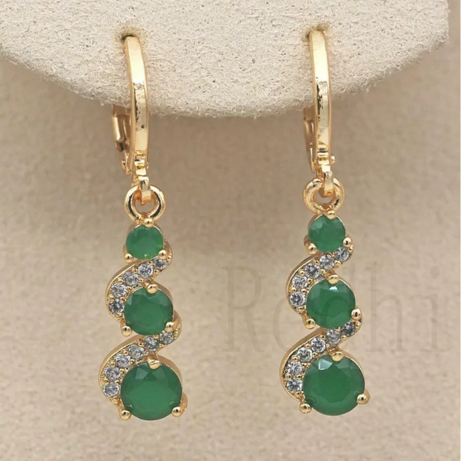 

Classic Cubic Zirconia Drop Earrings, Sparkling Elegant Dangling Ear Jewelry for Women, Slimming Face Flattering Rhinestone Gift