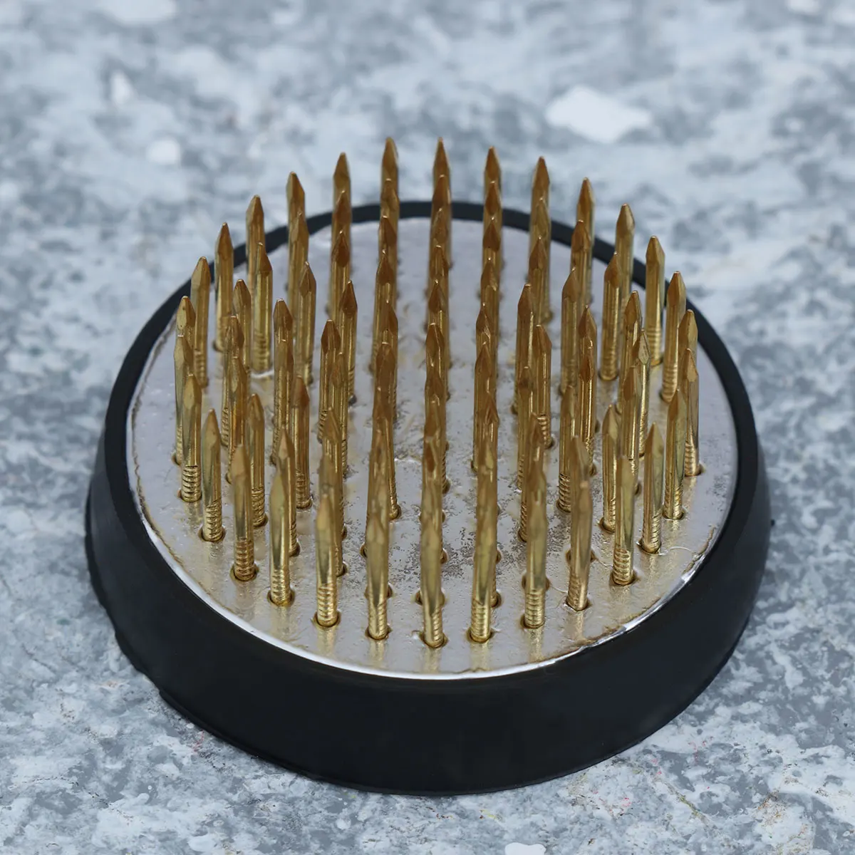 

4Cm Copper Needle Arrangement Tool Round Flower Frog Pin Durable Easy Use Rubber Gasket Scratch Resistant Gift Flower Lovers