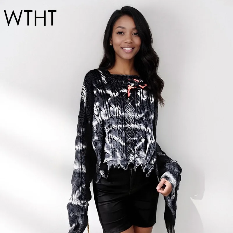 

WTHT Vintage Trendy Women's Irregular Wash Hole Tassel Knit Sweater 2025 Autumn O-neck Long Sleeves Pullovers Female 1LS2546