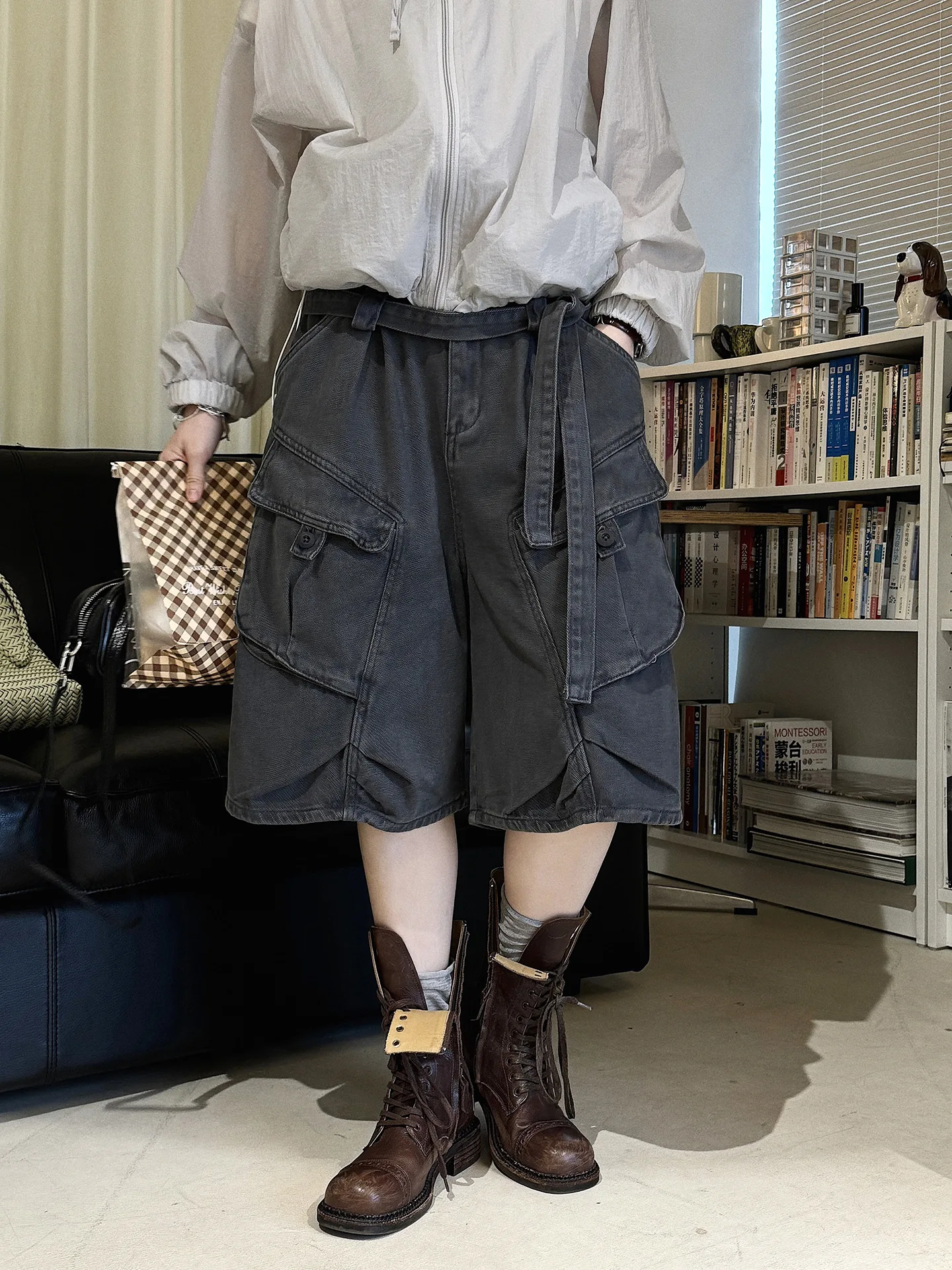 

Spring and summer new Korean workwear style high waisted big pocket jeans loose and fashionable cropped pants for women