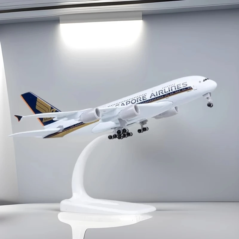 

Металлическая модель самолета 20 см 1:400 Singapore Airlines A380, украшения для дома, авиационная имитация, подарок для мальчика
