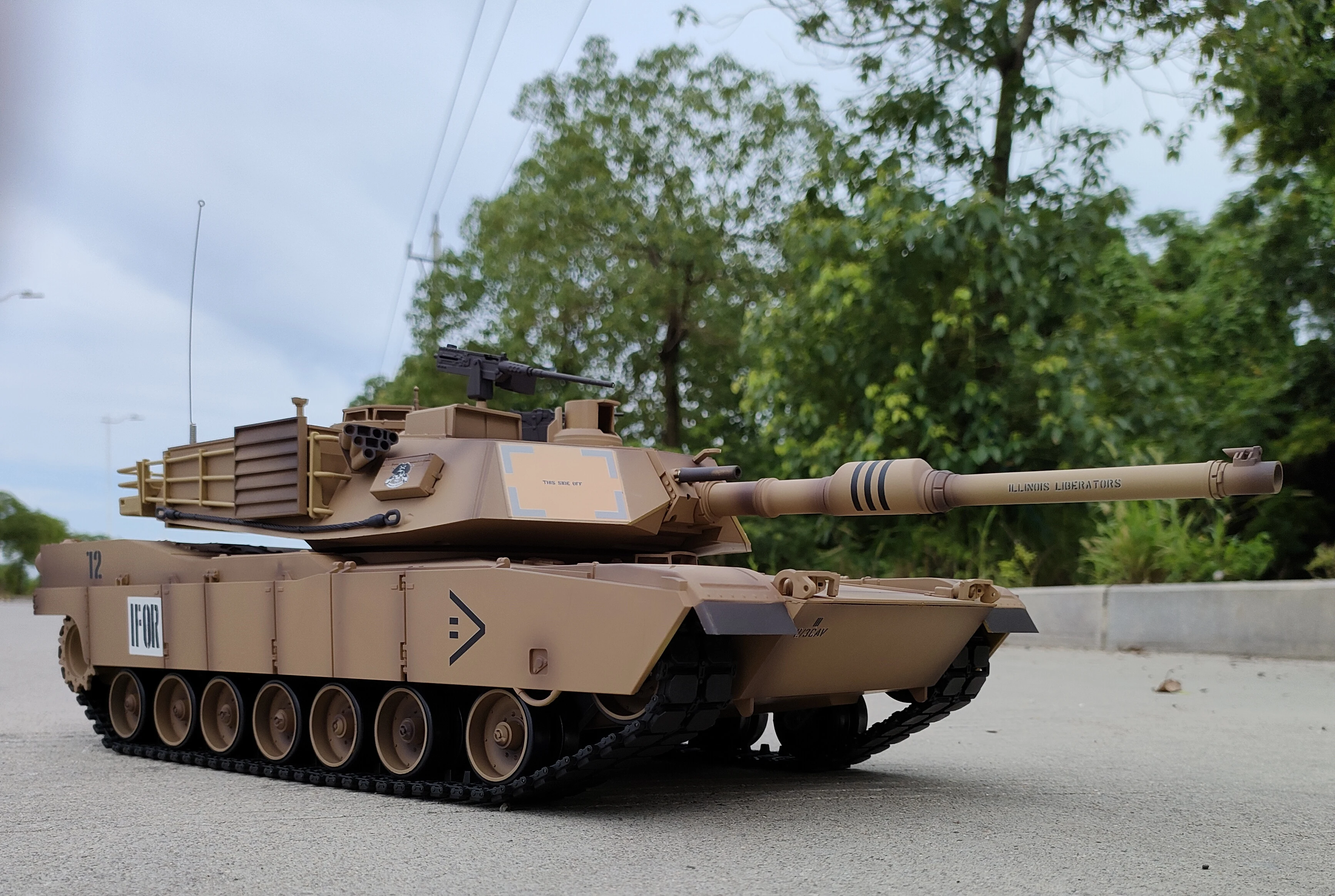 

Super Large 62CM Jungle Desert Camouflage M4A3 Modern Tank Remote Control Tank, The Latest Version 7.0, Infrared Firing Live Fir