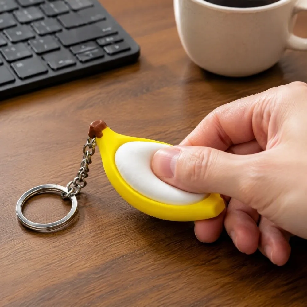 Eco-Friendly PLA Banana Fidget Keychain Simulation Banana Novelty Shape Banana Press Keychain Creative Relaxed Press
