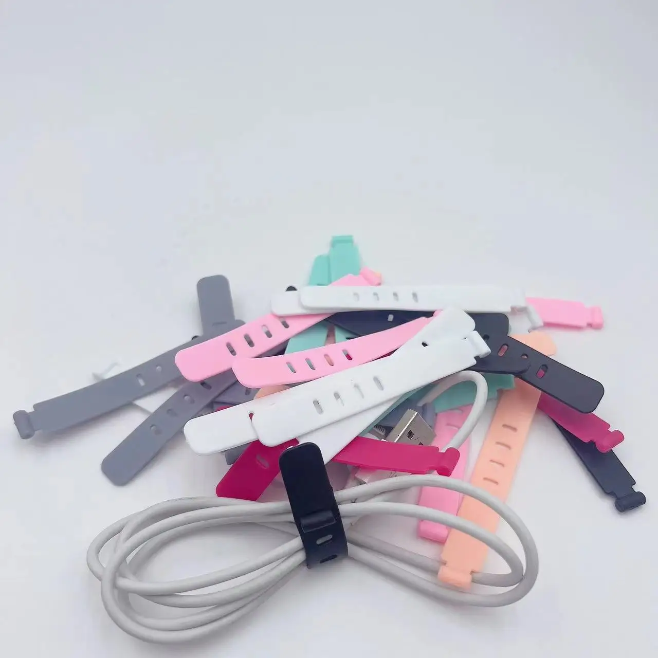 20Pcs Portable Reusable Silicone Ties Strap Cable Winder Organizer Desktop USB Charging Cable Earphone Wire Ties Management Clip