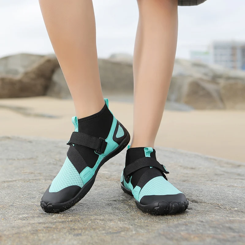 Zapatillas deportivas de tobillo alto para hombre y mujer, calzado de gimnasio Unisex, playa, vacaciones, Yoga, interior, sentadillas, 36-47 #