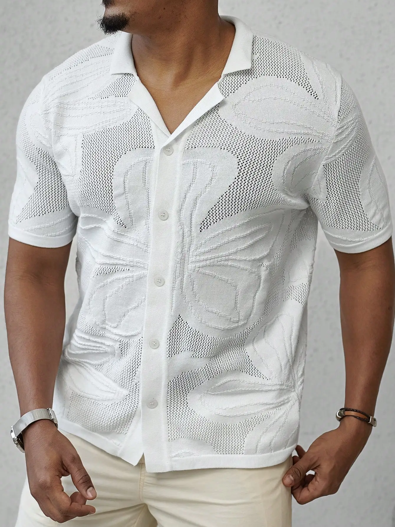 

Men's White Knit Short Sleeve Button-Up with Abstract Leaf Pattern