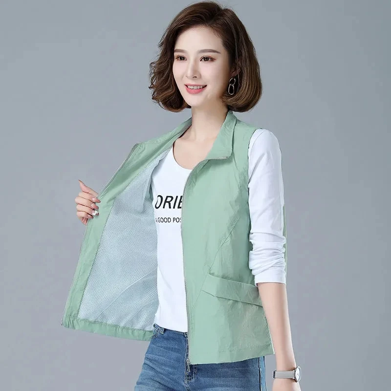 

Double Layer Women Vest Spring Summer Waistcoats Hooded Air Conditioner Thin Sun Protection Vest Ladies Sleeveless Jacket
