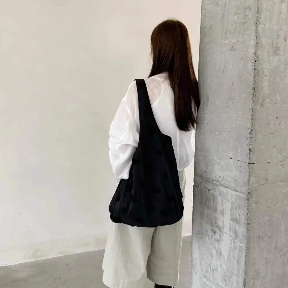 حقيبة يد نسائية أنيقة بتصميم إنجليزي مزينة بالزهور، حقيبة كتف واحدة جديدة لموسم الربيع والصيف، نمط حضري بسيط مع نقش زهري للاس... #1