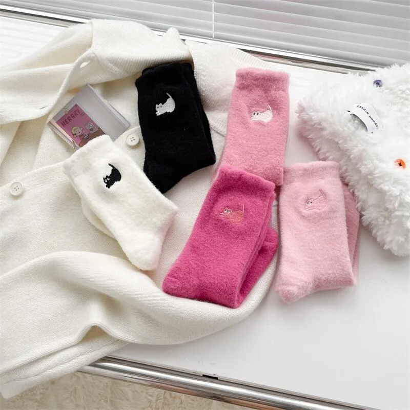 Inverno quente engrossar coral meias de pelúcia térmica neve casa sono chão kawaii meia bonito gato vison velo super macio meias para mulher