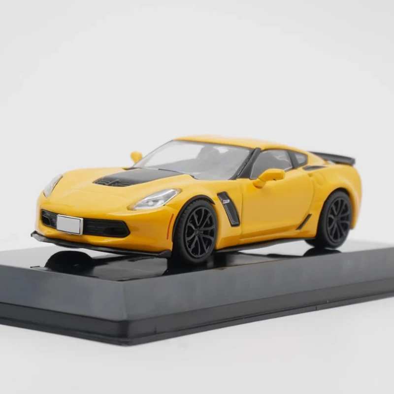 

IXO литой в масштабе 1:43 Corvette Z06 2017 модель спортивного автомобиля из сплава готовый продукт имитация игрушки коллекция подарок статическая модель