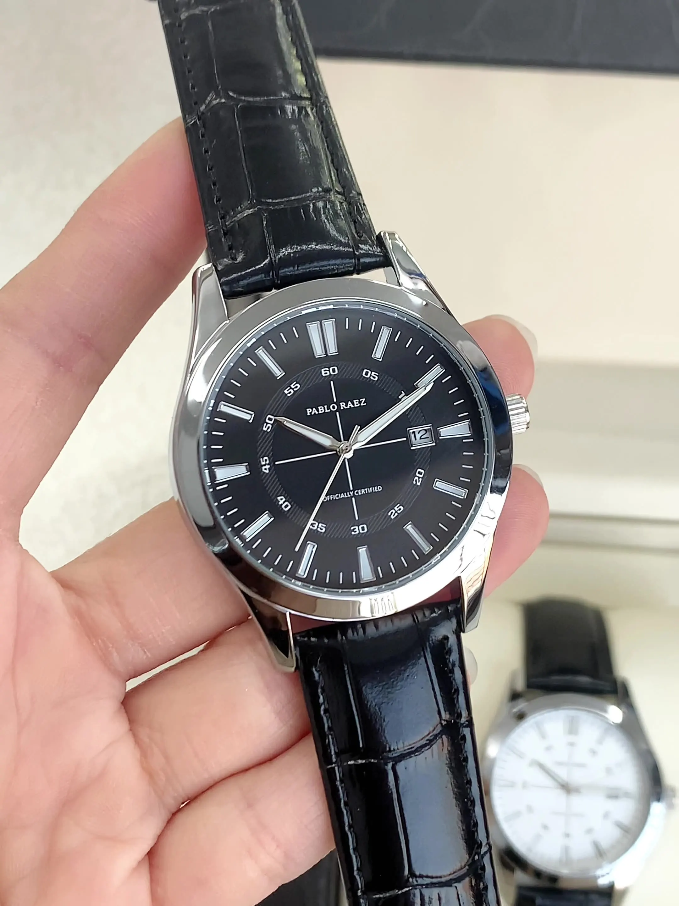 Мужские часы, брендовые деловые простые водонепроницаемые часы с календарем и кожаным ремешком, мужские кварцевые наручные часы (в комплекте с коробкой и запасной батареей)