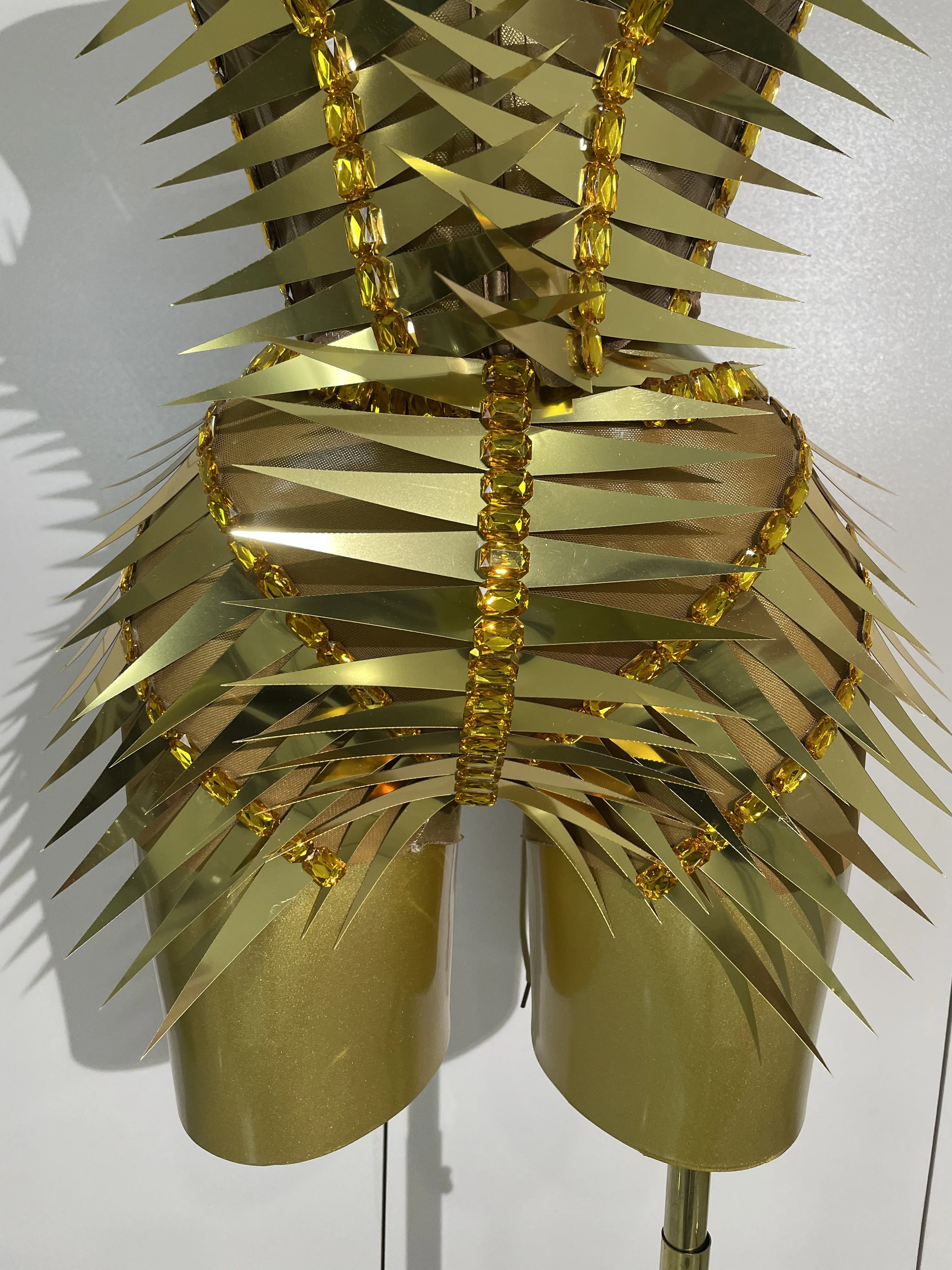 Women Sexy Evening Party Birthday Nightclub Stage Costume Luxury Sparkly Gold Diamonds Sequins Crop Top Shorts Two Pieces Set