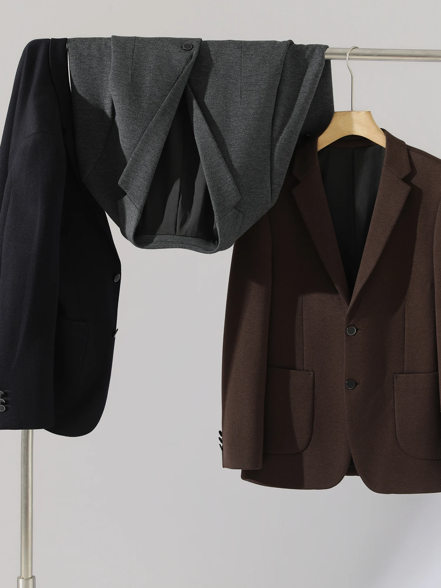 

Мужской шерстяной деловой повседневный пиджак в итальянском стиле, городской, свободного кроя, однобортный, с длинными рукавами