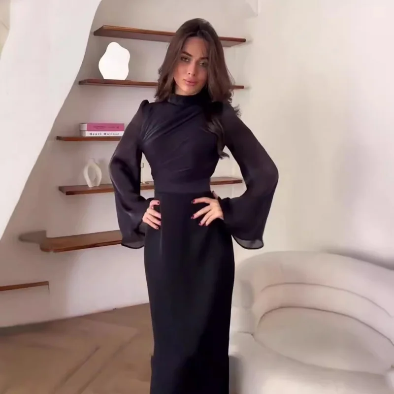 

Half Turtleneck2025New Year's New Bell Sleeve Tea Break French Waist Bag Hip Dress