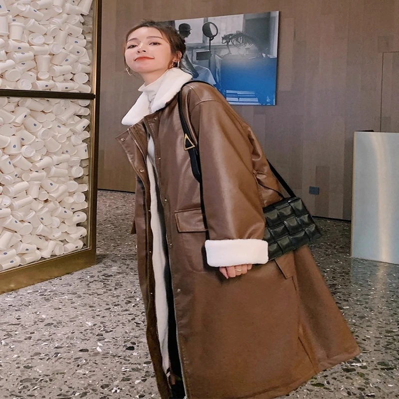

2025 New Women Brown Long Faux Fur Coat Winter Thick Warm Jacket Cotton Padded Outerwear