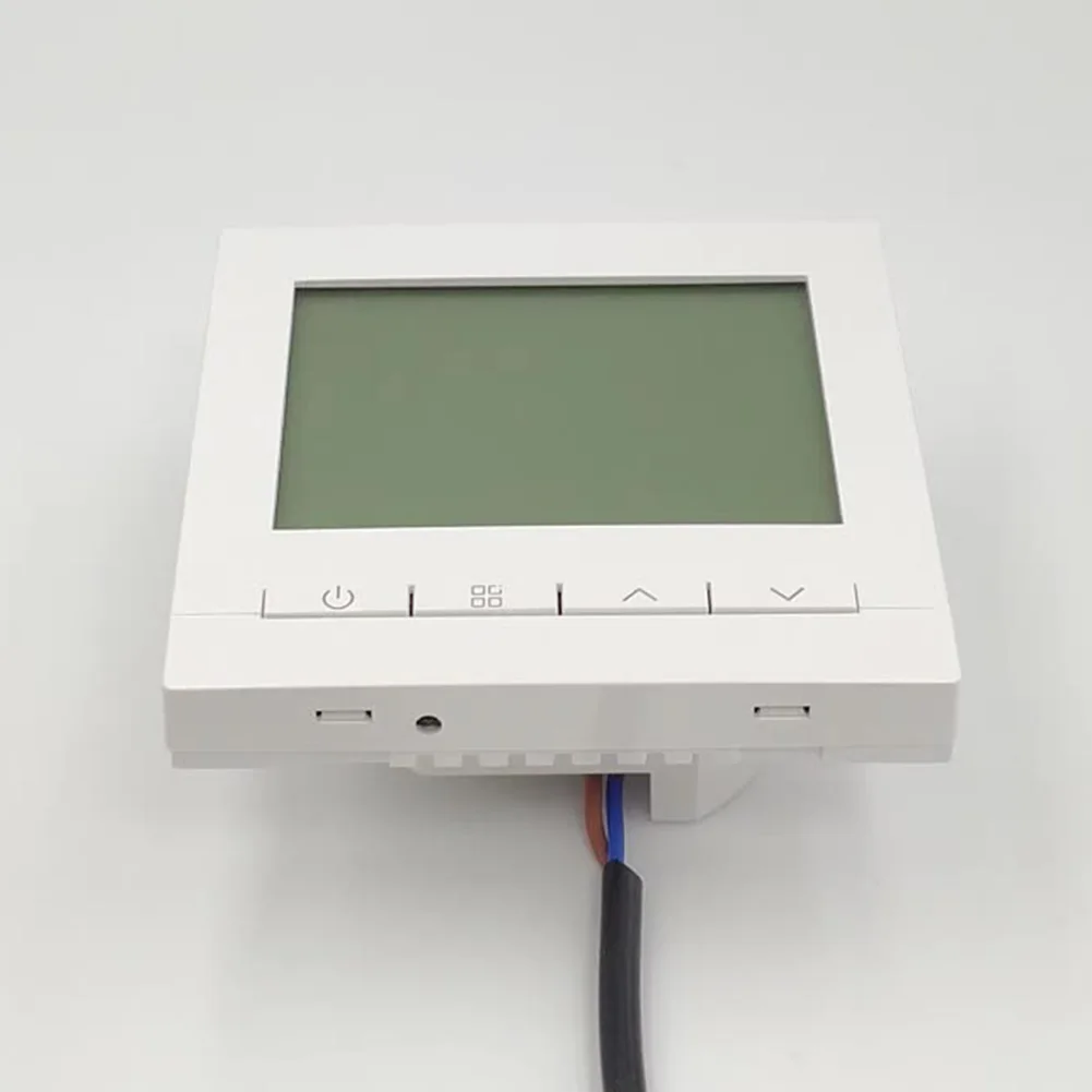 لأنظمة التدفئة التحكم عن بعد في درجة الحرارة للتدفئة المنزلية 8.6x8.6x2 سم أوضاع التحكم المتقدمة المتوافقة مع الغلايات