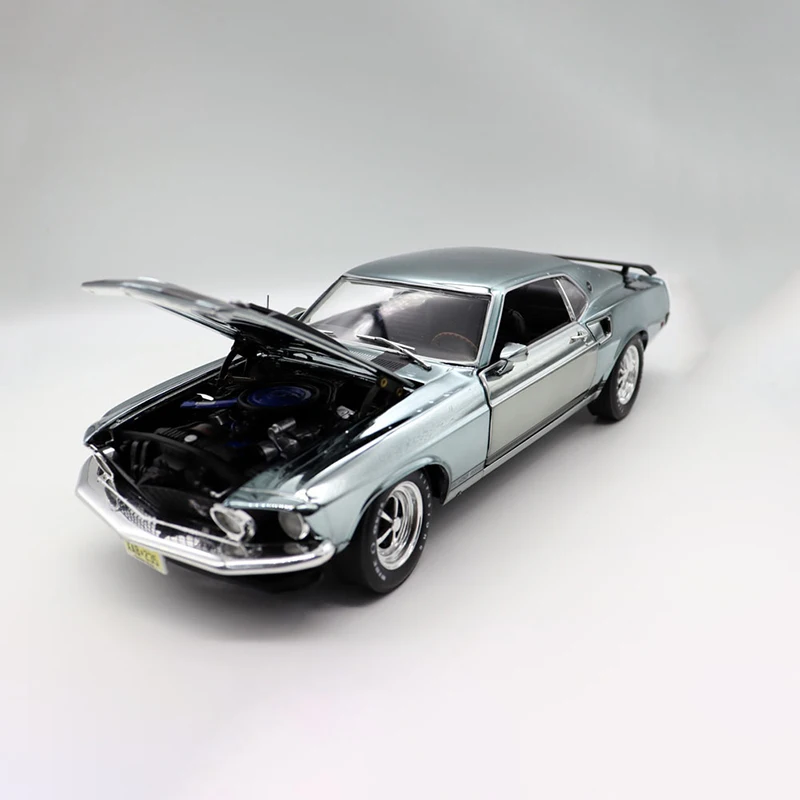 Diecast Alloy 1:18 Scale Ford Mustang BOSS 429 Cars Model Electroplated Color Adult Toys Classics Souvenir Gifts Static Display