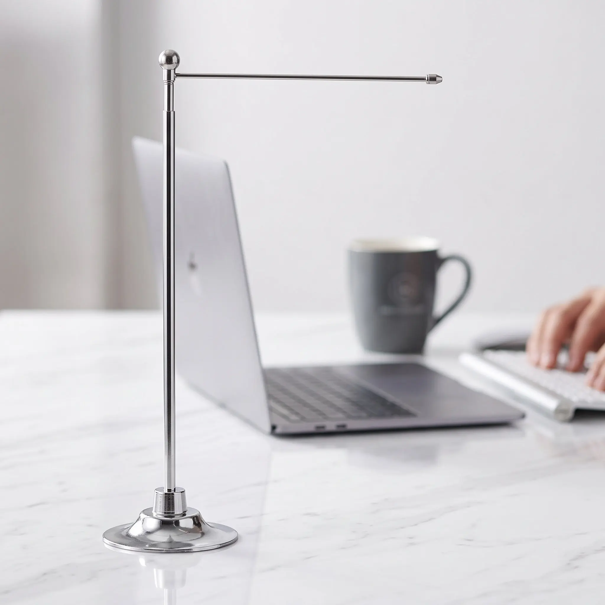 Metal Desktop Flagpole Sturdy Table Flag Holder Wear Resistant Flag Base Stand for Indoor Office Home Use Festive Display