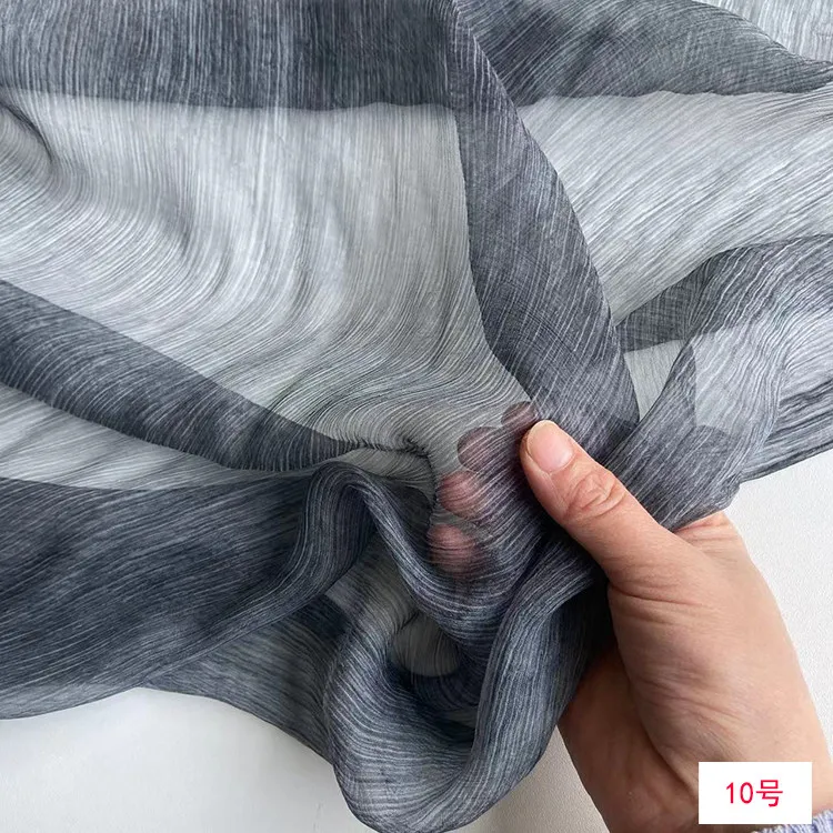 Summer Silk Crinkle Chiffon Handmade Grass Dyeing Process Natural Silk Crinkle Chiffon Yarn Fabric Silkworm Silk Fabric Smooth