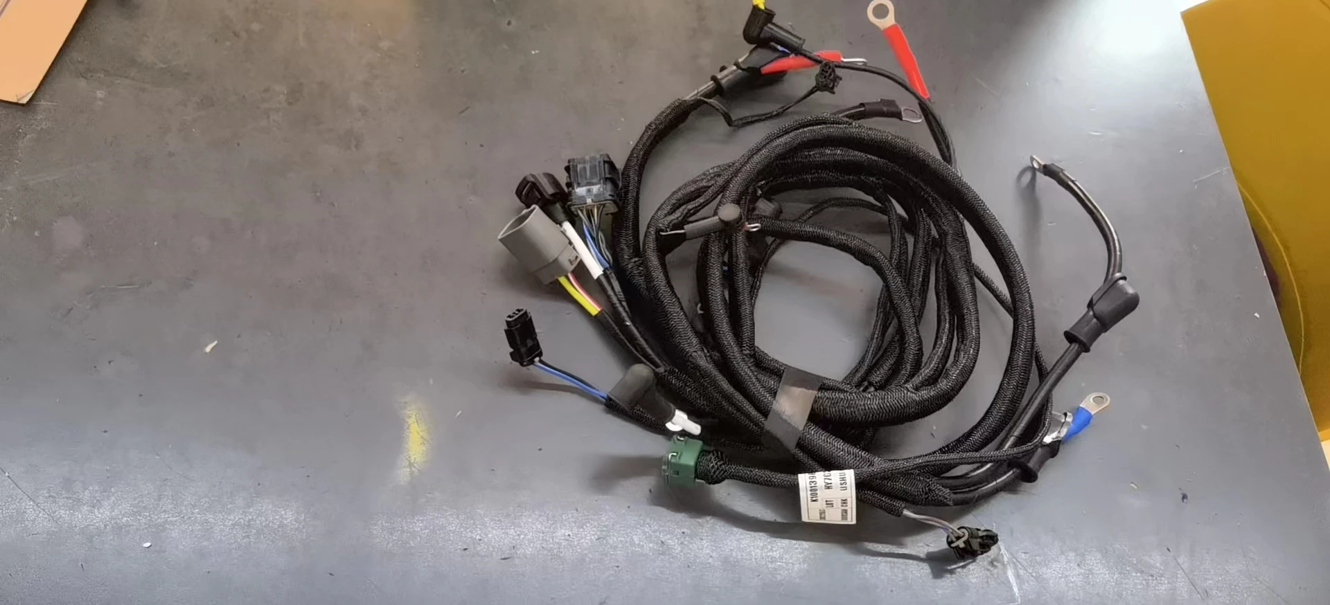 Cabo K1001398B do chicote de fiação do motor da escavadeira para Doosan DX225LCA DX220A Peça de reposição para reparo de máquinas de construção de escavadeira