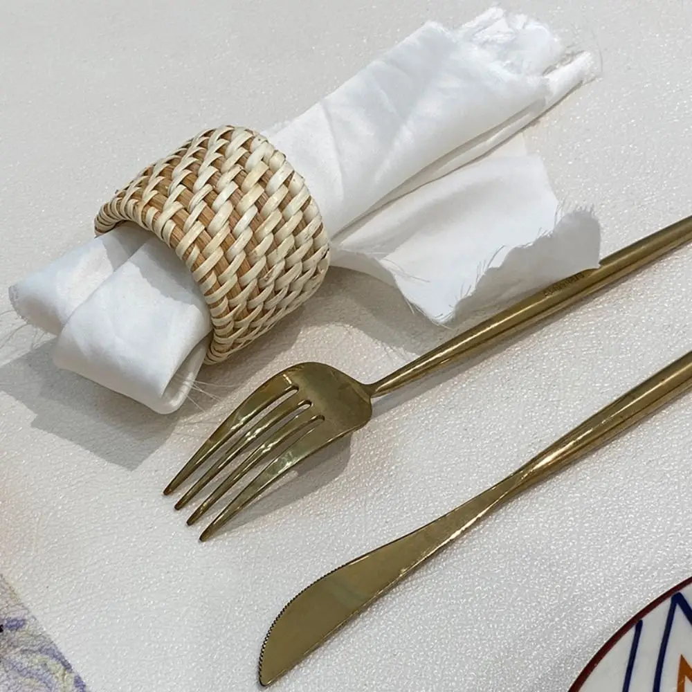 Solid Color Handwoven Rattan Napkin Rings Natural Material Hand-woven Technique Rustic Natural Napkin Holder Table Decoration