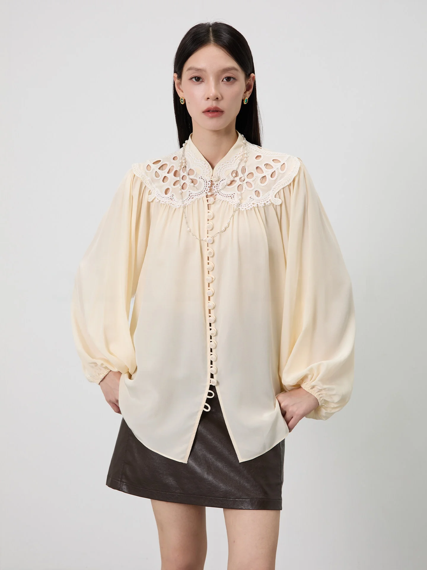 

Шелковая блузка Fullpure с кружевными рукавами-фонариками, женская, свободного кроя, с длинными рукавами, воротником-стойкой, дышащая, комфортная, китайского производства