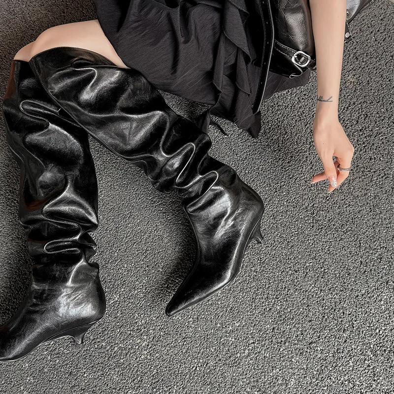 

Arden Furtado Осенние бежевые большие трубчатые сапоги из микрофибры с острым носком, на шпильке, простой стиль, сапоги выше колена