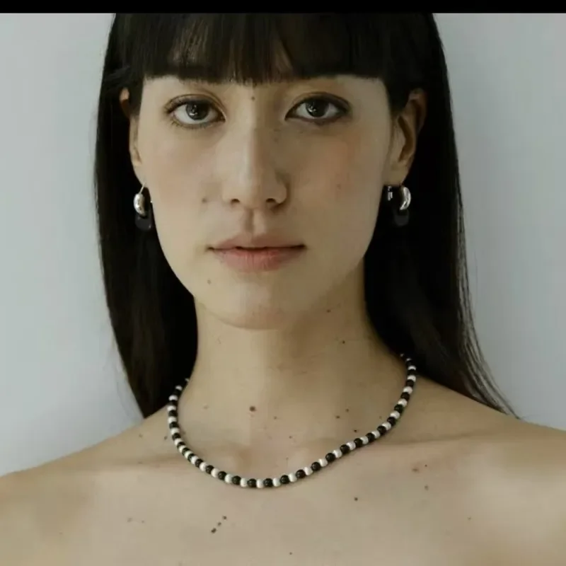 Summer new brushed ebony beaded necklace niche design silver ball splicing personalized clavicle chain temperament versatile