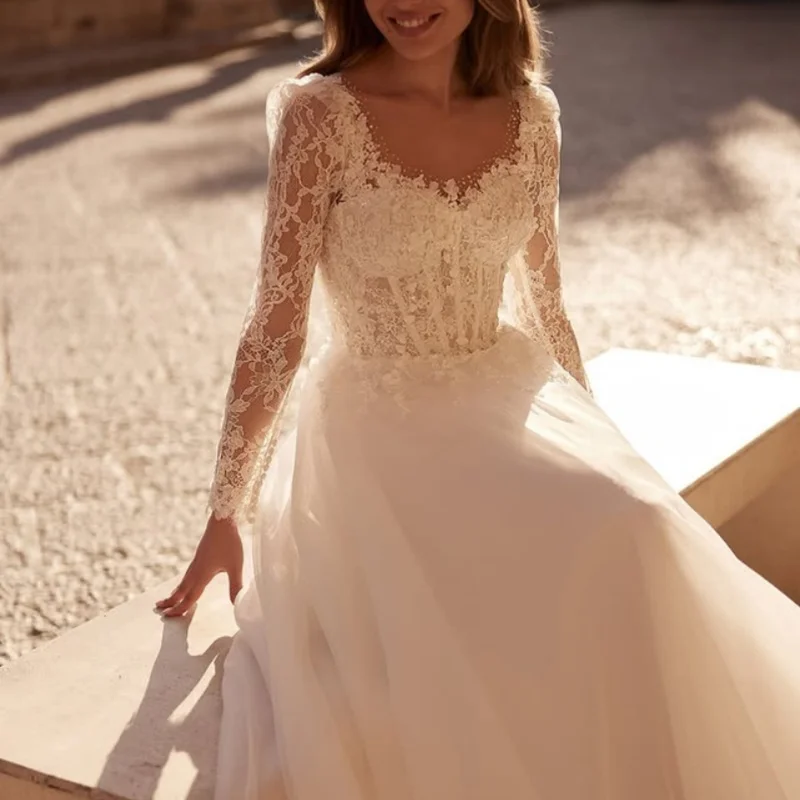 

Customized simple ivory white Ball Gown Royal Wedding Dresses Sweetheart Lace applique backless Made Robe De