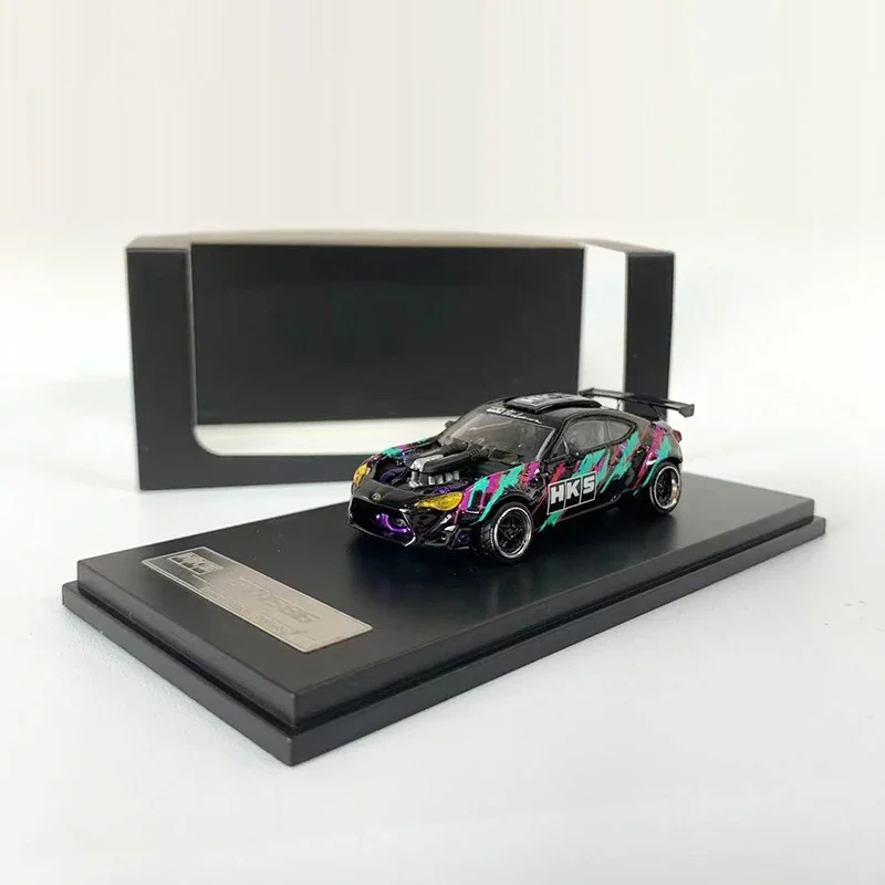 

DCM 1:64 Alloy Model Car 4586GT Die-Cast Sport Vehicle Collection -HKS Coating