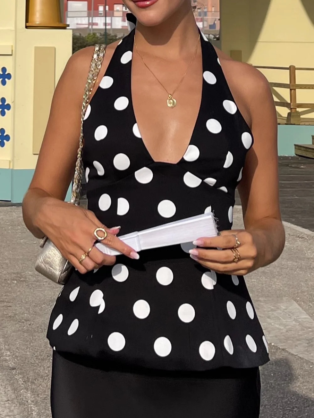 

Summer Woman Black Polka Dot Backless Bow Decoration Neck Halter Vest Tops Fashion Women Sleeveless Backless Sexy Tops