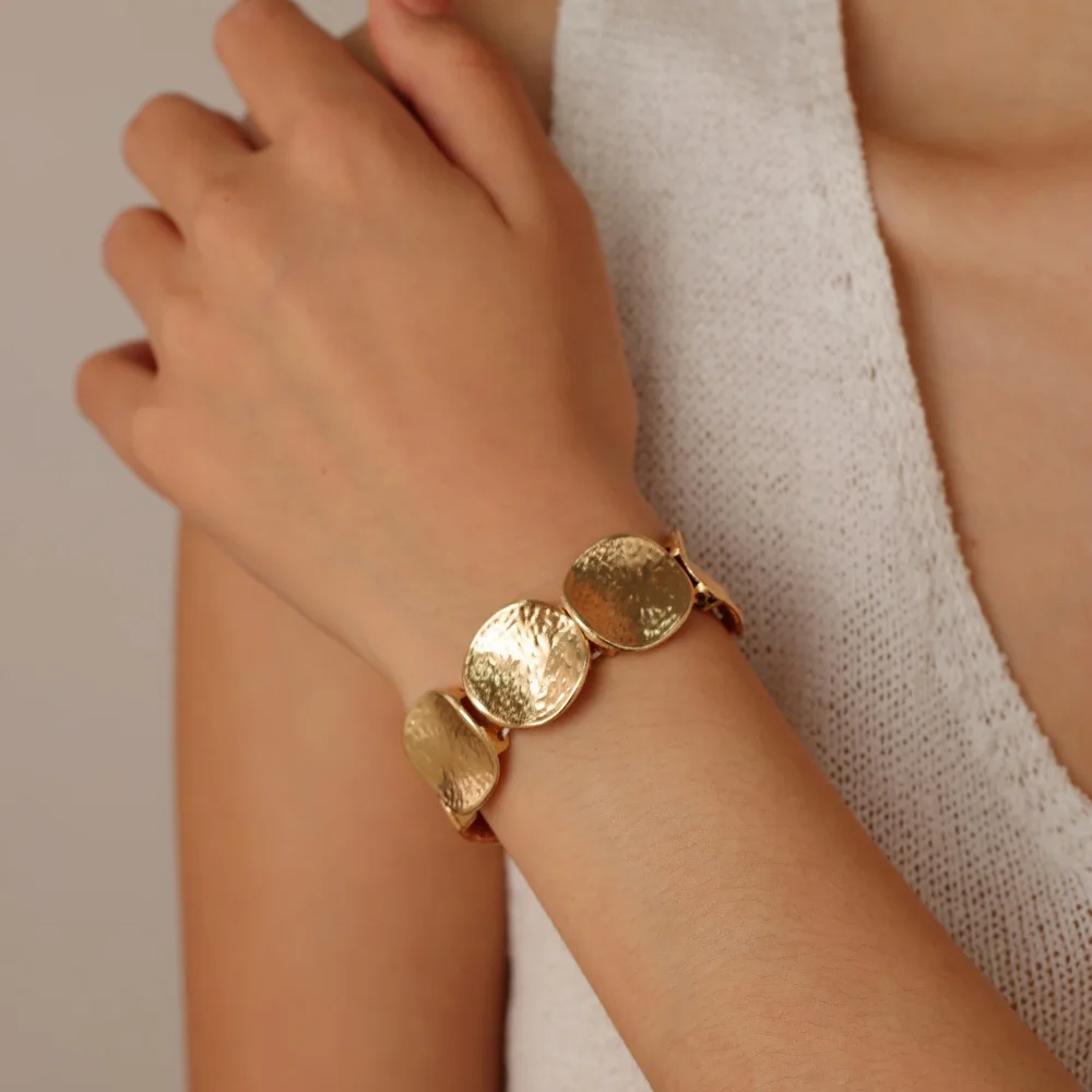 Vintage Exaggerated Bracelet Wrinkled Geometric Circular Elastic Design Metal Bangle Set Fashion Daily Wear Party Jewelry Gifts