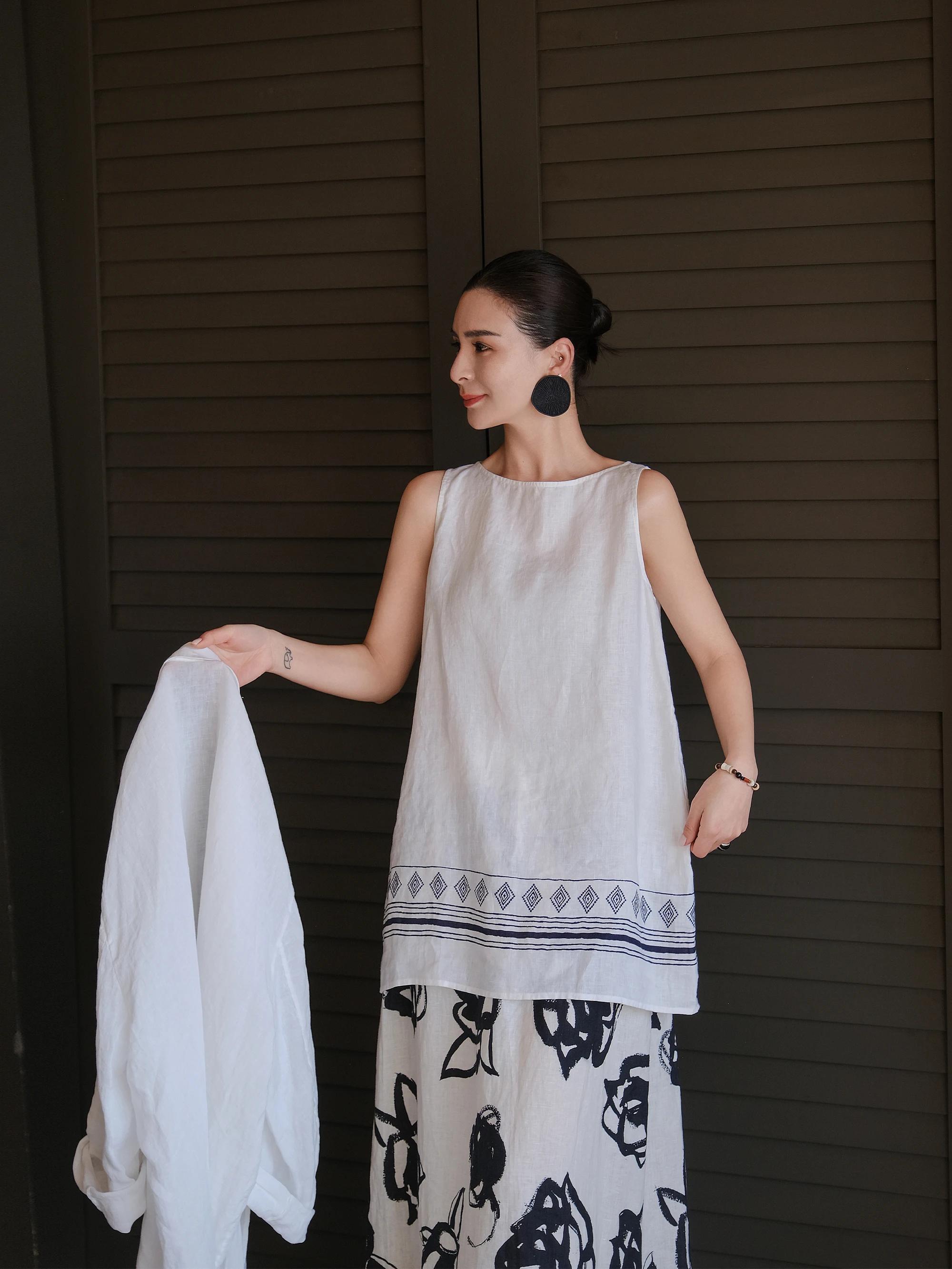 

New Spring Summer Linen Geometric Print One-Shoulder Sleeveless Midi Top Comfortable Breathable Casual Shirt for Women