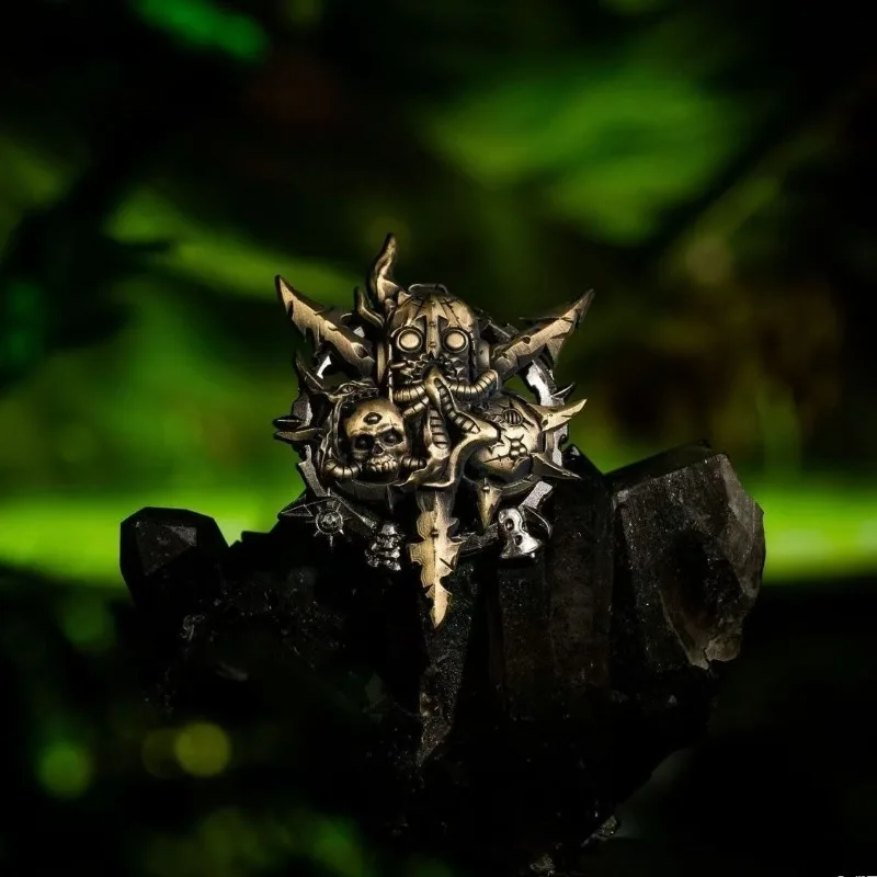 Game Peripherals Jewelry Mark of Ruinous Powers Badge New Boys Accessories Brooch Badge Hobby Collectible Gifts Unisex